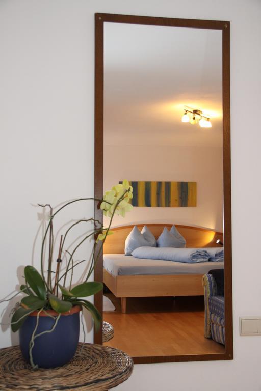Neu-Schoetzerhof Meltina Room photo